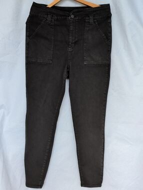 American Eagle Outfitters Black Skinny Next Level Stretch Utility Jeans size 10